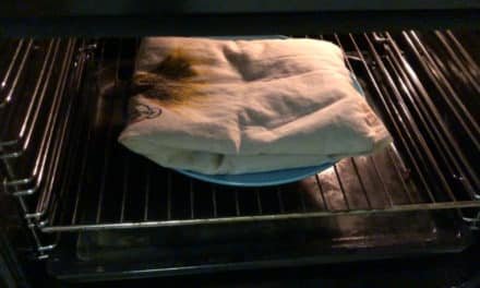 Körnerkissen im Backofen erwärmen